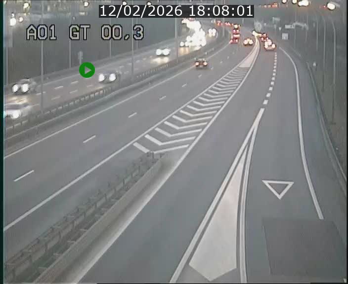 <h2>Traffic live webcam Luxembourg Croix de Gasperich - A1 direction Kirchberg - BK 0.3</h2>