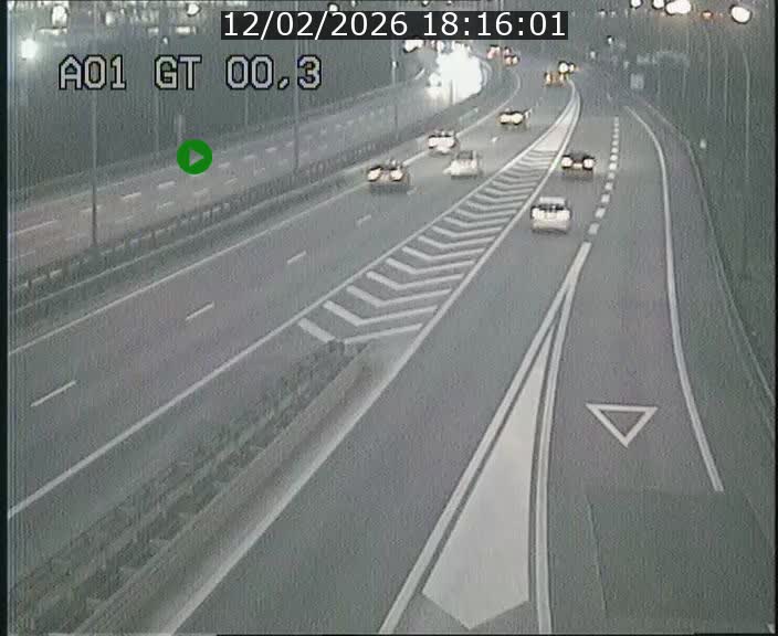 <h2>Traffic live webcam Luxembourg Croix de Gasperich - A1 direction Kirchberg - BK 0.3</h2>