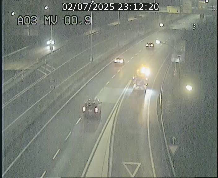 <h2>Traffic live webcam Luxembourg Croix de Gasperich - A3 - BK 0.4 - direction Luxembourg</h2>