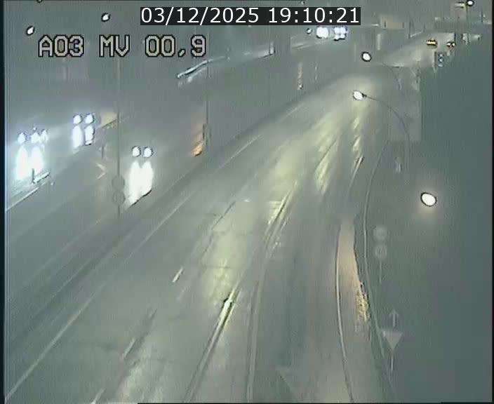 <h2>Traffic live webcam Luxembourg Croix de Gasperich - A3 - BK 0.4 - direction Luxembourg</h2>