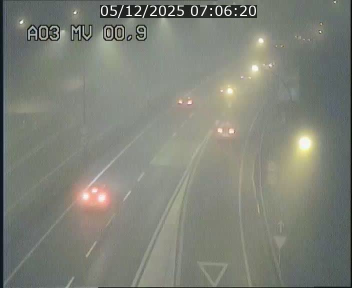 <h2>Traffic live webcam Luxembourg Croix de Gasperich - A3 - BK 0.4 - direction Luxembourg</h2>