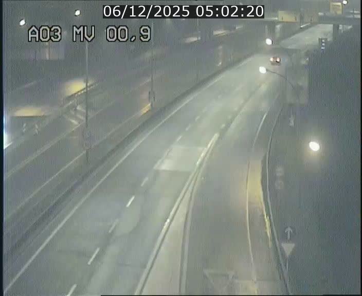 <h2>Traffic live webcam Luxembourg Croix de Gasperich - A3 - BK 0.4 - direction Luxembourg</h2>