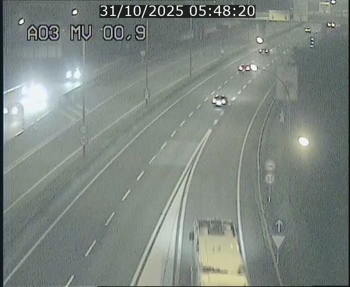 <h2>Traffic live webcam Luxembourg Croix de Gasperich - A3 - BK 0.4 - direction Luxembourg</h2>