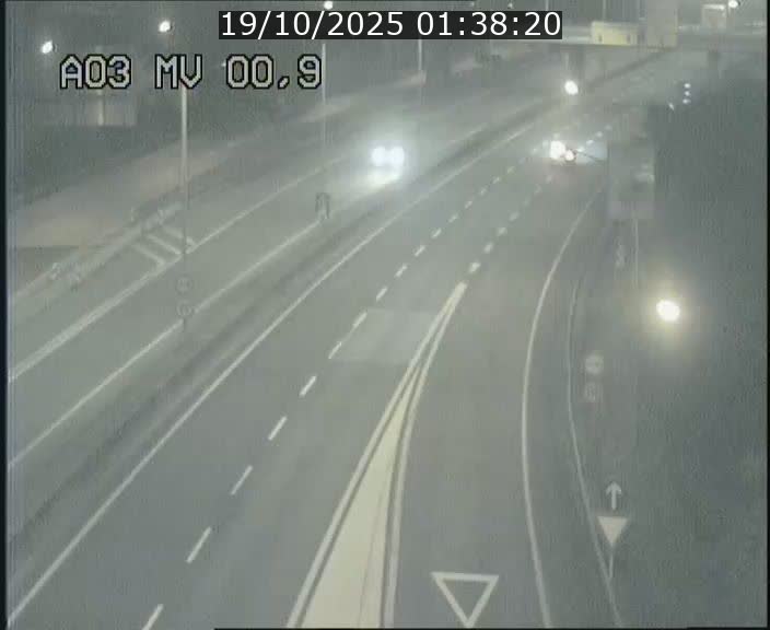 <h2>Traffic live webcam Luxembourg Croix de Gasperich - A3 - BK 0.4 - direction Luxembourg</h2>