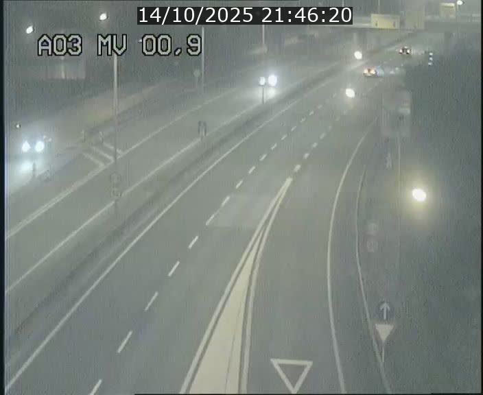 <h2>Traffic live webcam Luxembourg Croix de Gasperich - A3 - BK 0.4 - direction Luxembourg</h2>