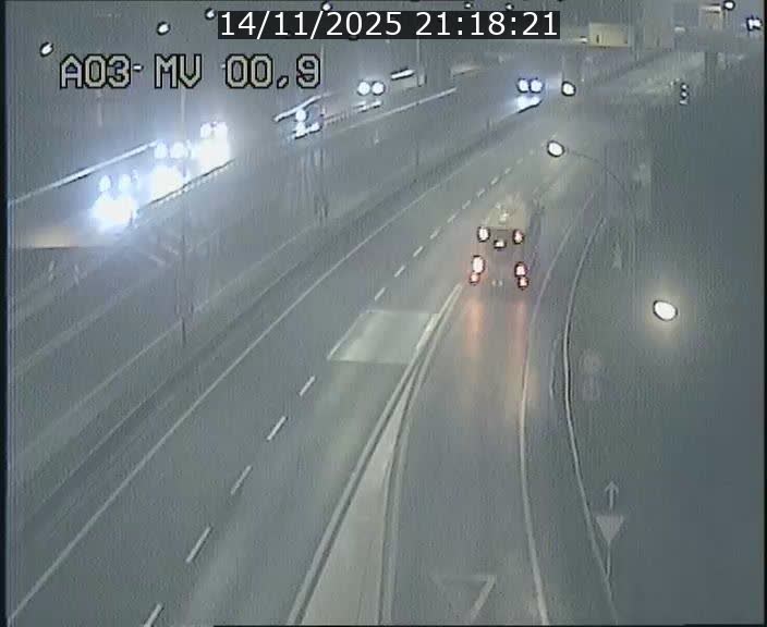 Traffic live webcam Luxembourg Croix de Gasperich - A3 - BK 0.4 - direction Luxembourg