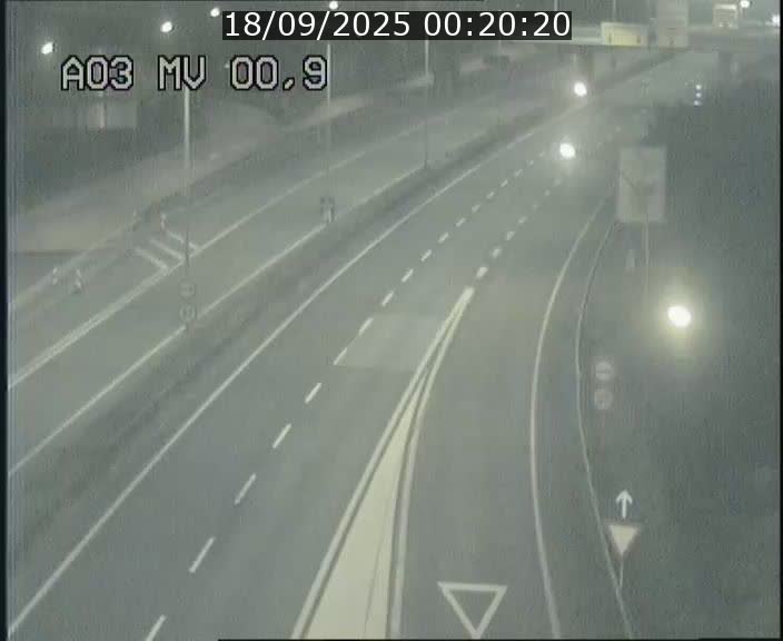 <h2>Traffic live webcam Luxembourg Croix de Gasperich - A3 - BK 0.4 - direction Luxembourg</h2>