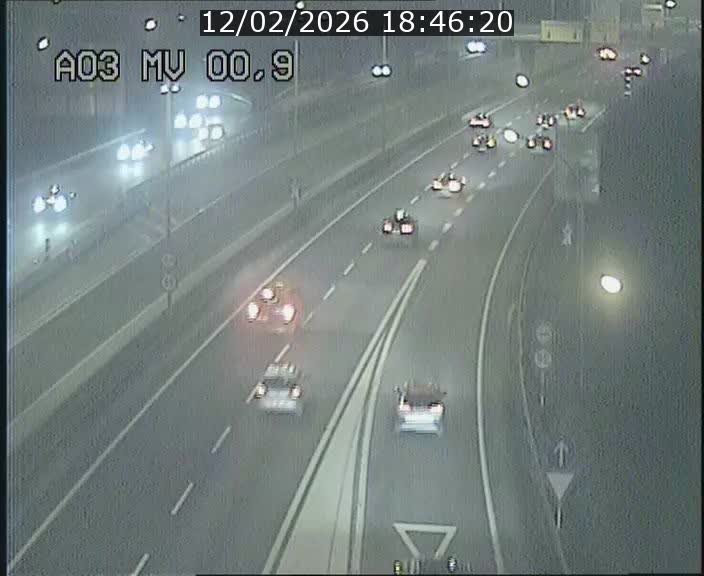 <h2>Traffic live webcam Luxembourg Croix de Gasperich - A3 - BK 0.4 - direction Luxembourg</h2>