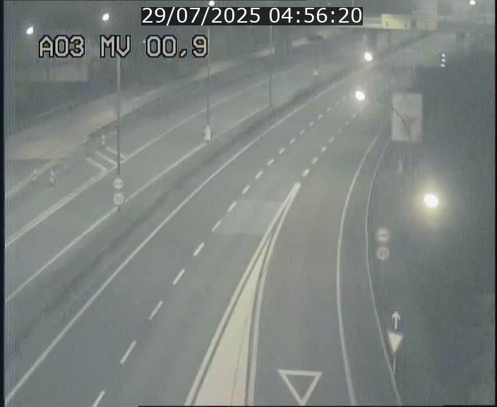 <h2>Traffic live webcam Luxembourg Croix de Gasperich - A3 - BK 0.4 - direction Luxembourg</h2>