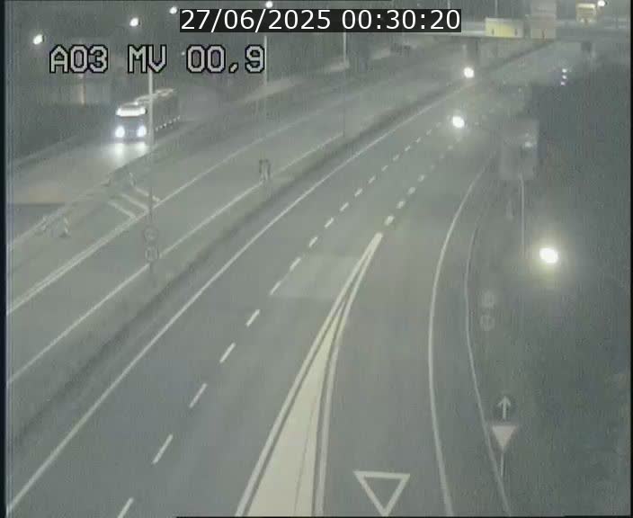 <h2>Traffic live webcam Luxembourg Croix de Gasperich - A3 - BK 0.4 - direction Luxembourg</h2>