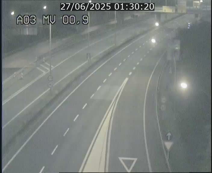<h2>Traffic live webcam Luxembourg Croix de Gasperich - A3 - BK 0.4 - direction Luxembourg</h2>