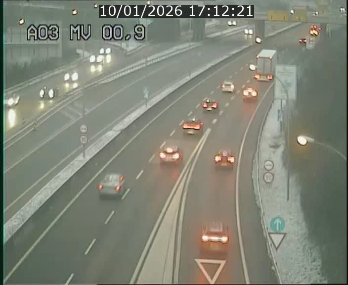 <h2>Traffic live webcam Luxembourg Croix de Gasperich - A3 - BK 0.4 - direction Luxembourg</h2>