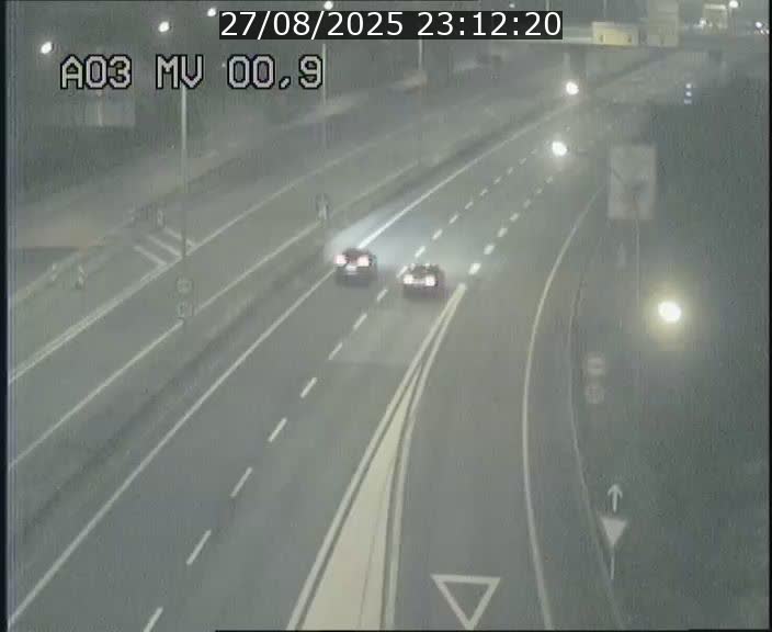 <h2>Traffic live webcam Luxembourg Croix de Gasperich - A3 - BK 0.4 - direction Luxembourg</h2>