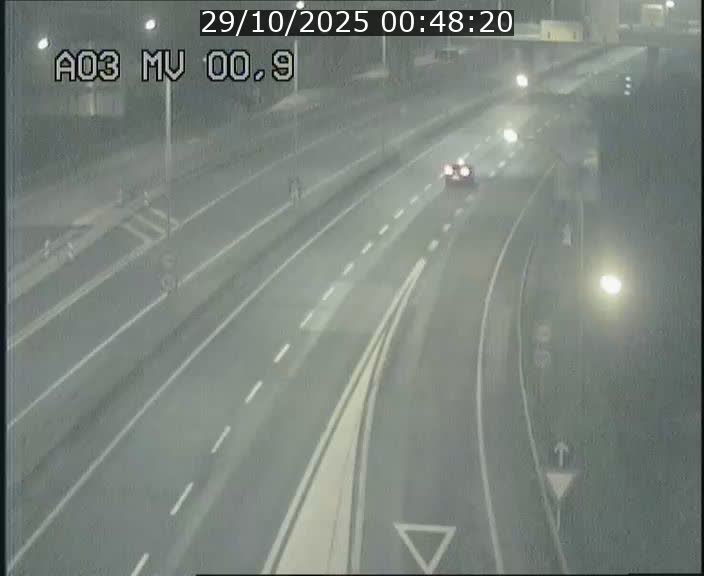 <h2>Traffic live webcam Luxembourg Croix de Gasperich - A3 - BK 0.4 - direction Luxembourg</h2>