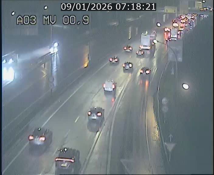 <h2>Traffic live webcam Luxembourg Croix de Gasperich - A3 - BK 0.4 - direction Luxembourg</h2>