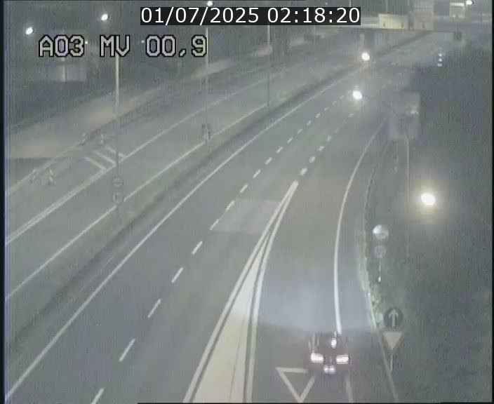 <h2>Traffic live webcam Luxembourg Croix de Gasperich - A3 - BK 0.4 - direction Luxembourg</h2>