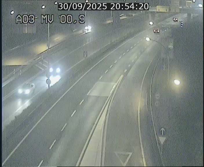 <h2>Traffic live webcam Luxembourg Croix de Gasperich - A3 - BK 0.4 - direction Luxembourg</h2>
