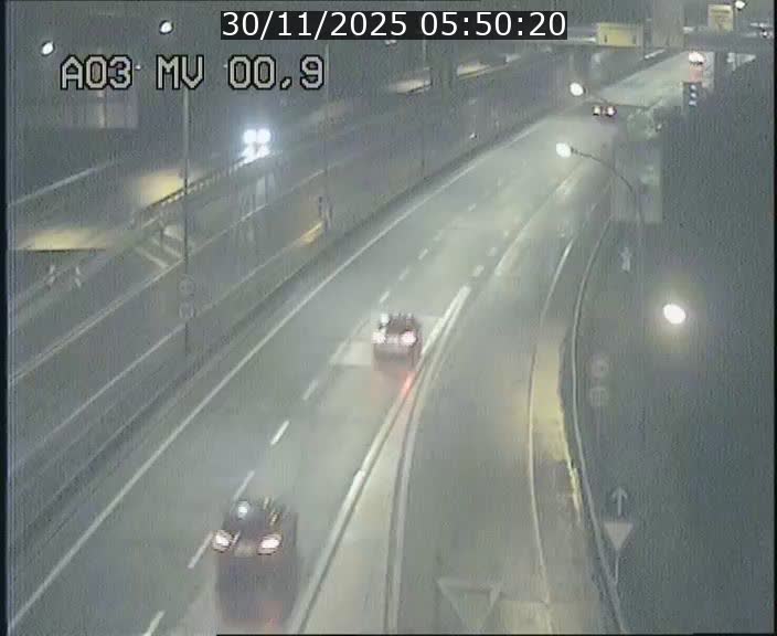 <h2>Traffic live webcam Luxembourg Croix de Gasperich - A3 - BK 0.4 - direction Luxembourg</h2>