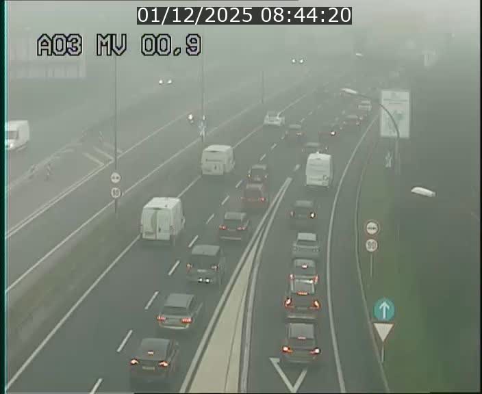 <h2>Traffic live webcam Luxembourg Croix de Gasperich - A3 - BK 0.4 - direction Luxembourg</h2>