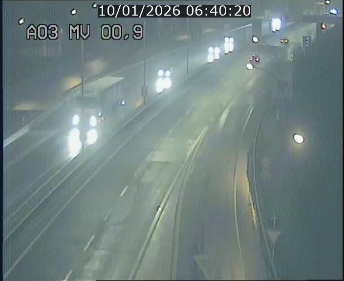 <h2>Traffic live webcam Luxembourg Croix de Gasperich - A3 - BK 0.4 - direction Luxembourg</h2>