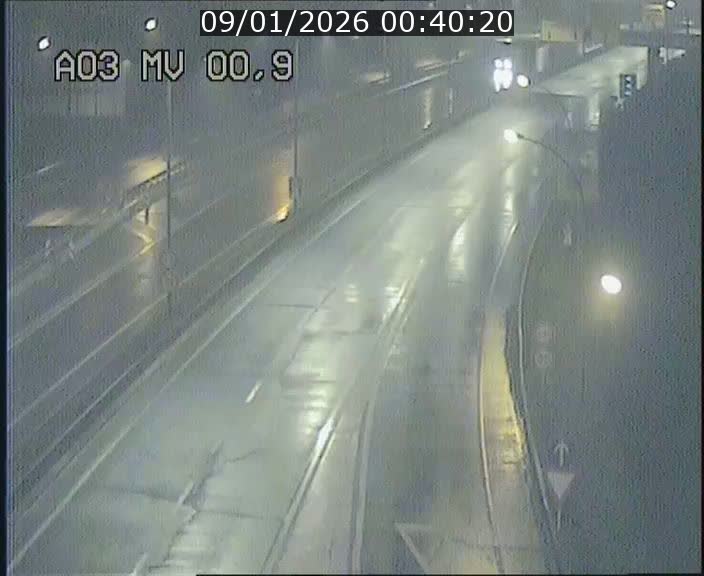 <h2>Traffic live webcam Luxembourg Croix de Gasperich - A3 - BK 0.4 - direction Luxembourg</h2>