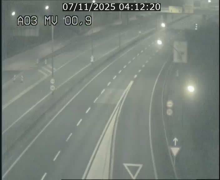 <h2>Traffic live webcam Luxembourg Croix de Gasperich - A3 - BK 0.4 - direction Luxembourg</h2>