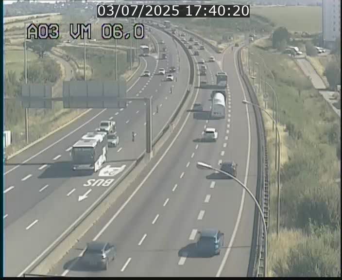 <h2>Traffic live webcam Luxembourg Aire de Berchem - A3 - BK 6 - direction France</h2>