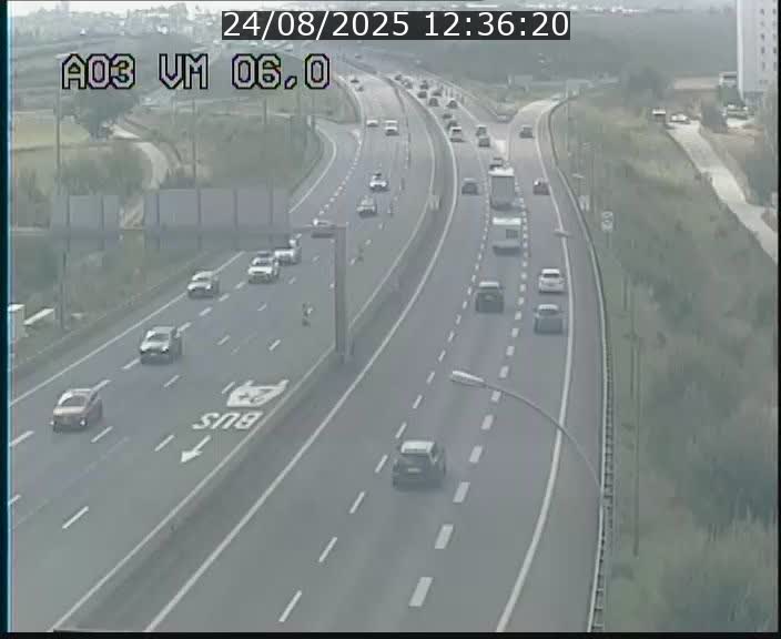 <h2>Traffic live webcam Luxembourg Aire de Berchem - A3 - BK 6 - direction France</h2>