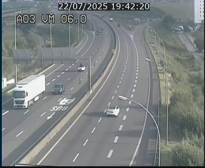 <h2>Traffic live webcam Luxembourg Aire de Berchem - A3 - BK 6 - direction France</h2>