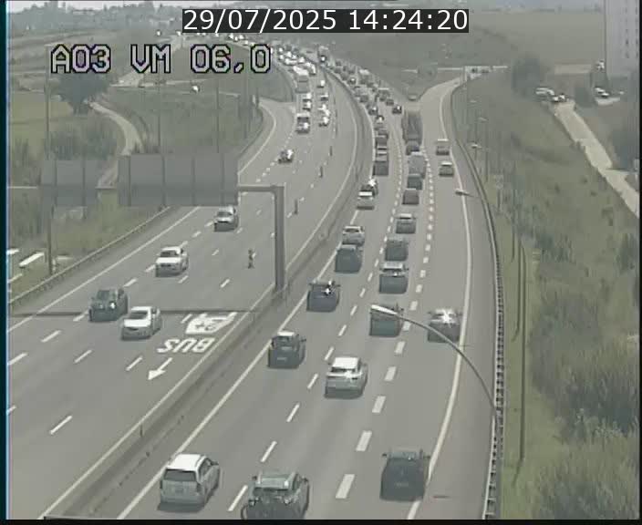 <h2>Traffic live webcam Luxembourg Aire de Berchem - A3 - BK 6 - direction France</h2>
