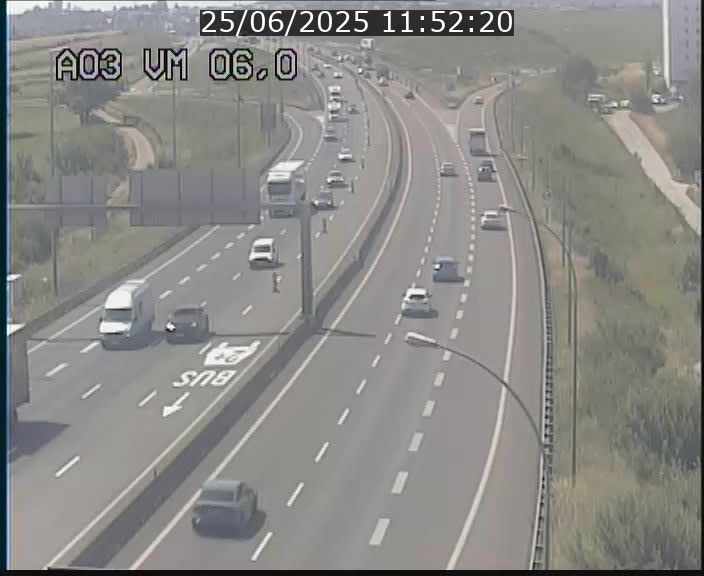<h2>Traffic live webcam Luxembourg Aire de Berchem - A3 - BK 6 - direction France</h2>