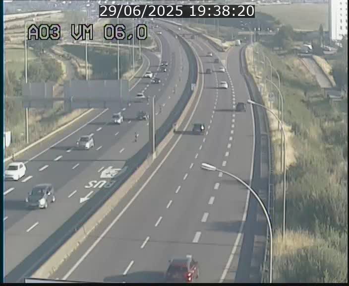 <h2>Traffic live webcam Luxembourg Aire de Berchem - A3 - BK 6 - direction France</h2>