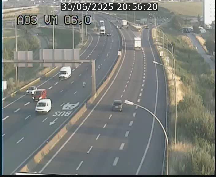 <h2>Traffic live webcam Luxembourg Aire de Berchem - A3 - BK 6 - direction France</h2>