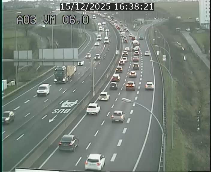 <h2>Traffic live webcam Luxembourg Aire de Berchem - A3 - BK 6 - direction France</h2>