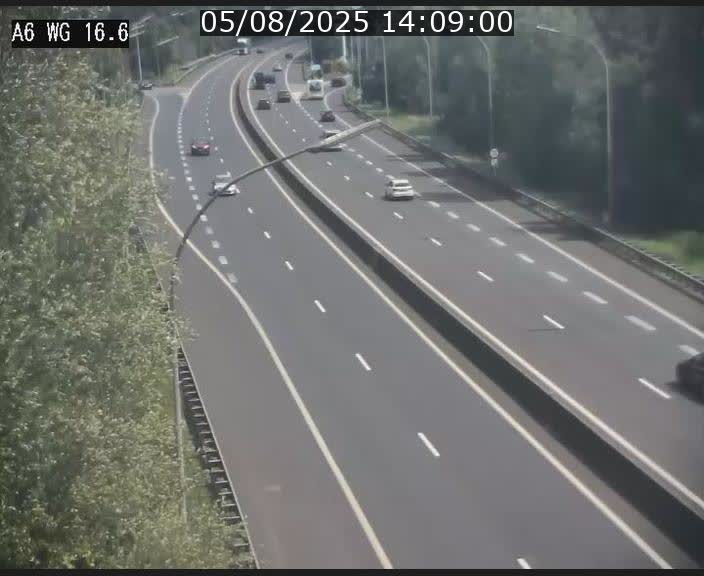 <h2>Traffic live webcam Luxembourg Aire de Capellen - A6 - BK 16.6 - direction Luxembourg/France/Allemagne</h2>
