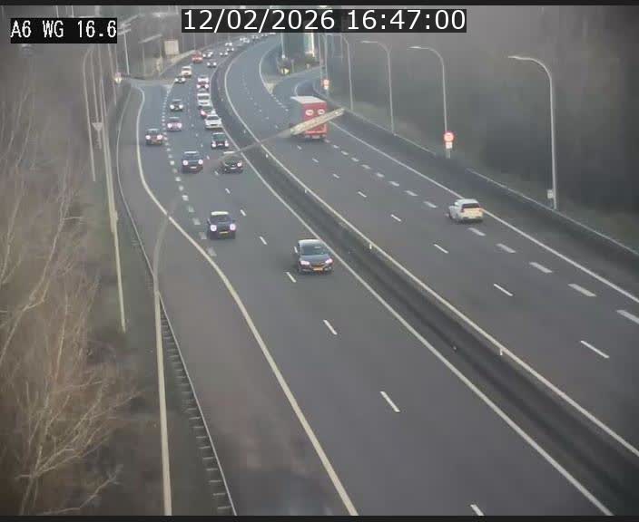 <h2>Traffic live webcam Luxembourg Aire de Capellen - A6 - BK 16.6 - direction Luxembourg/France/Allemagne</h2>