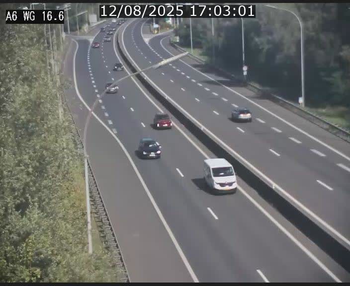 <h2>Traffic live webcam Luxembourg Aire de Capellen - A6 - BK 16.6 - direction Luxembourg/France/Allemagne</h2>