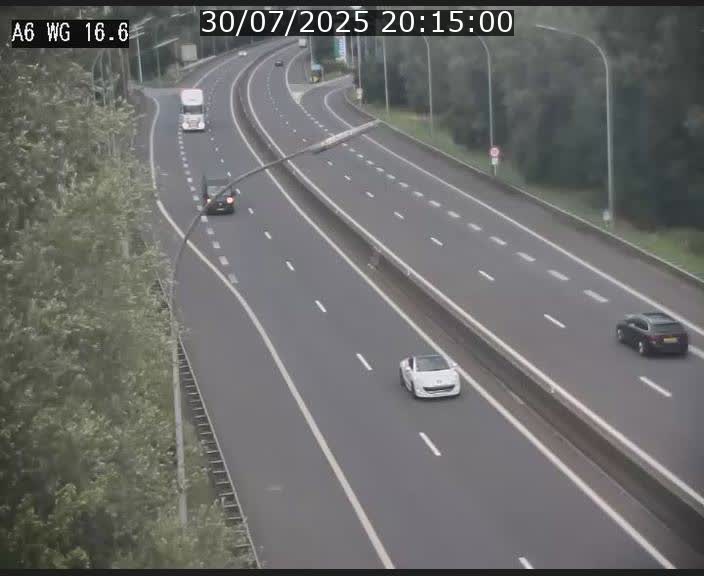 Traffic live webcam Luxembourg Aire de Capellen - A6 - BK 16.6 - direction Luxembourg/France/Allemagne