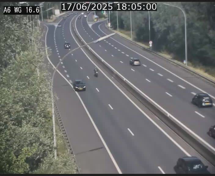<h2>Traffic live webcam Luxembourg Aire de Capellen - A6 - BK 16.6 - direction Luxembourg/France/Allemagne</h2>