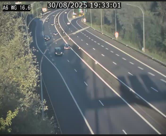 <h2>Traffic live webcam Luxembourg Aire de Capellen - A6 - BK 16.6 - direction Luxembourg/France/Allemagne</h2>