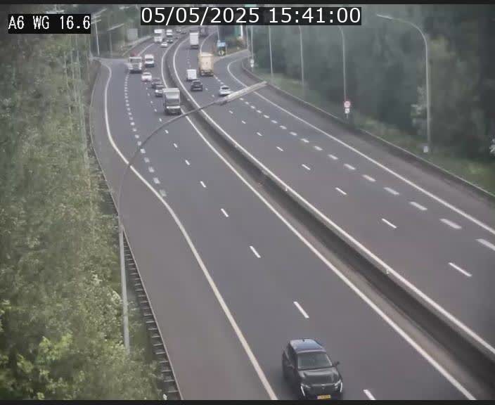 Traffic live webcam Luxembourg Aire de Capellen - A6 - BK 16.6 - direction Luxembourg/France/Allemagne