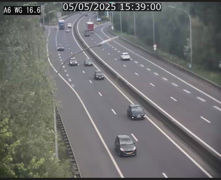 Traffic live webcam Luxembourg Aire de Capellen - A6 - BK 16.6 - direction Luxembourg/France/Allemagne