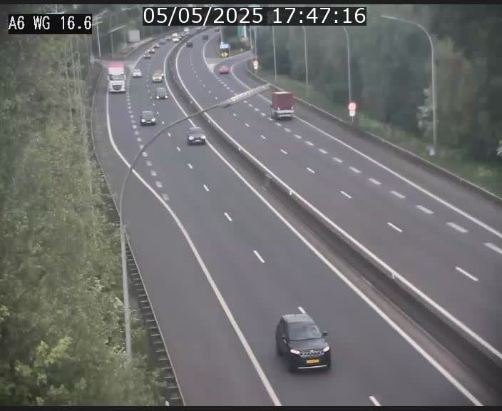 Traffic live webcam Luxembourg Aire de Capellen - A6 - BK 16.6 - direction Luxembourg/France/Allemagne