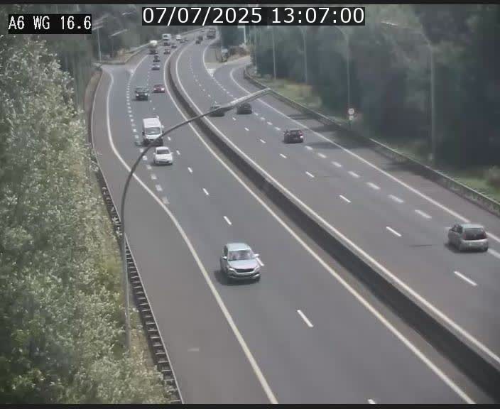 Traffic live webcam Luxembourg Aire de Capellen - A6 - BK 16.6 - direction Luxembourg/France/Allemagne