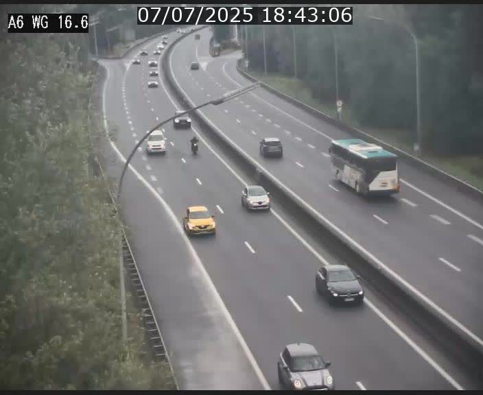 Traffic live webcam Luxembourg Aire de Capellen - A6 - BK 16.6 - direction Luxembourg/France/Allemagne