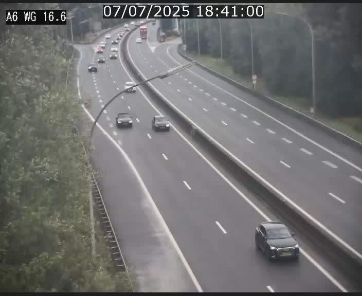Traffic live webcam Luxembourg Aire de Capellen - A6 - BK 16.6 - direction Luxembourg/France/Allemagne