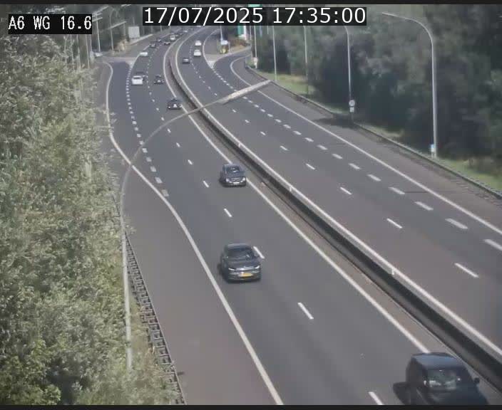 Traffic live webcam Luxembourg Aire de Capellen - A6 - BK 16.6 - direction Luxembourg/France/Allemagne