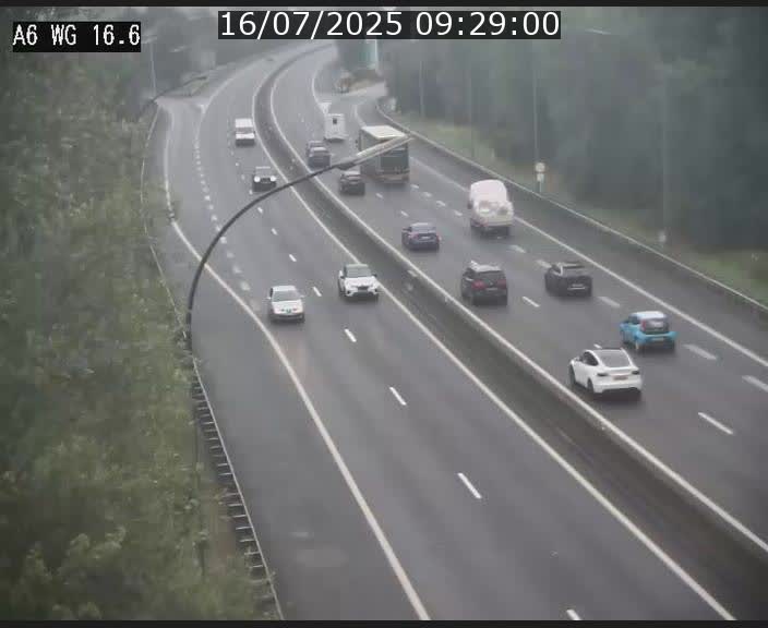 Traffic live webcam Luxembourg Aire de Capellen - A6 - BK 16.6 - direction Luxembourg/France/Allemagne