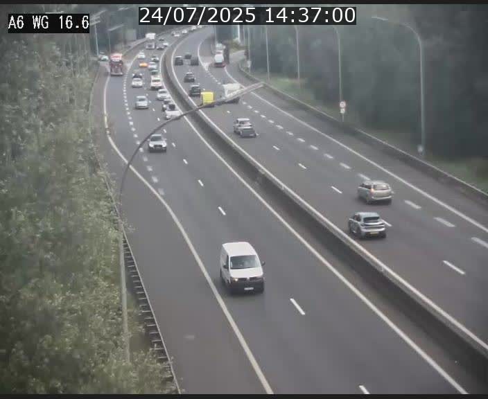 Traffic live webcam Luxembourg Aire de Capellen - A6 - BK 16.6 - direction Luxembourg/France/Allemagne