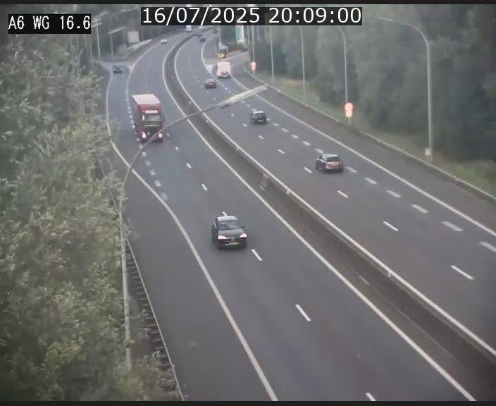 Traffic live webcam Luxembourg Aire de Capellen - A6 - BK 16.6 - direction Luxembourg/France/Allemagne